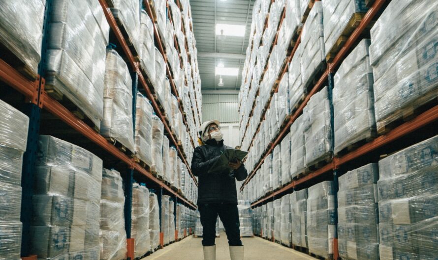 8 Tips Efektif Mengurangi Biaya Operasional Gudang