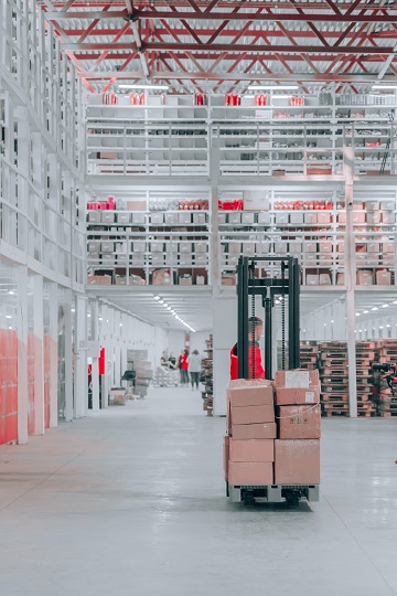 Maximizing Efficiency: A Guide to Measuring Warehouse Operations Productivity